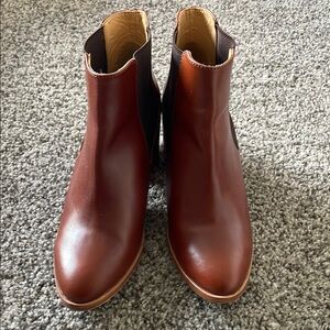 Nisolo Heeled Chelsea Boot Sz 8.5